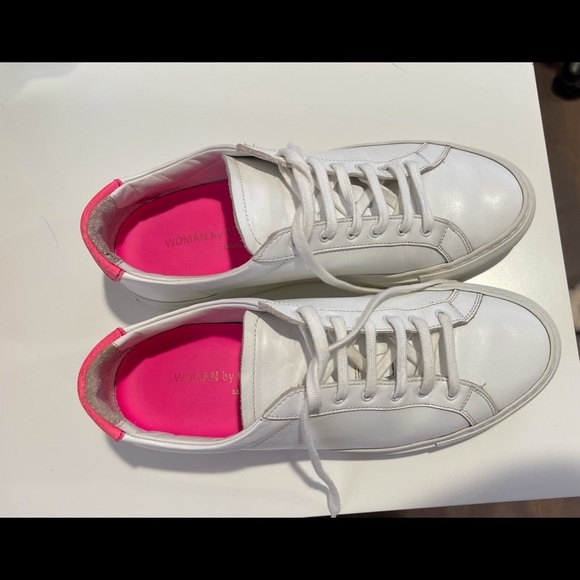 Women’s common projects - Picture 3 of 5